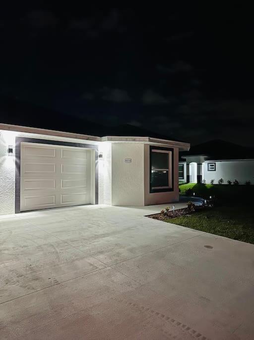 White House 1 Villa Lehigh Acres Exterior photo